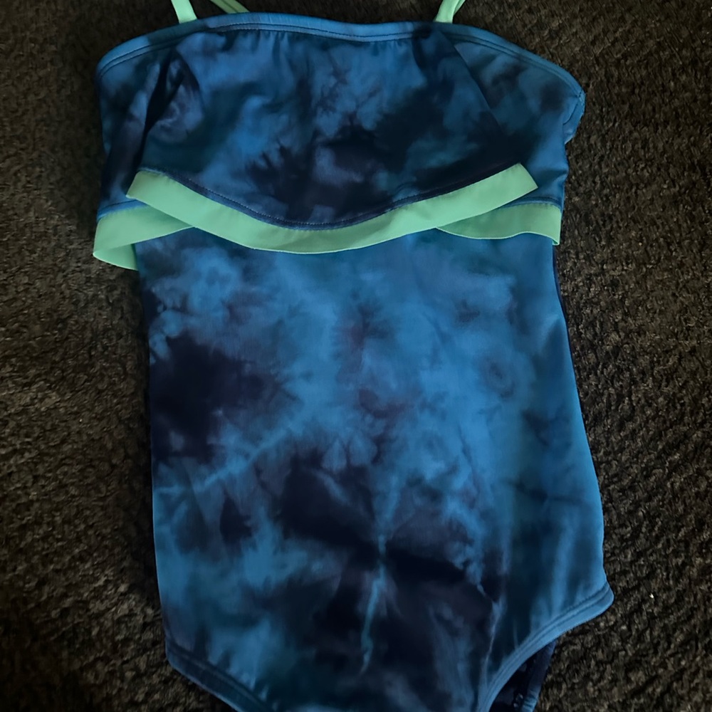 Swimsuit - Picture 3 of 7